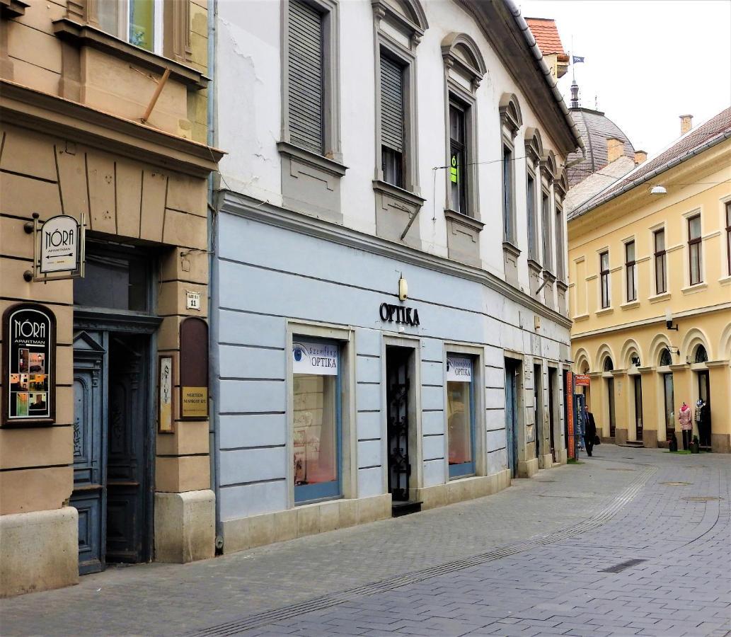 Apartmán Nora Studio Apartman - Eger Exteriér fotografie